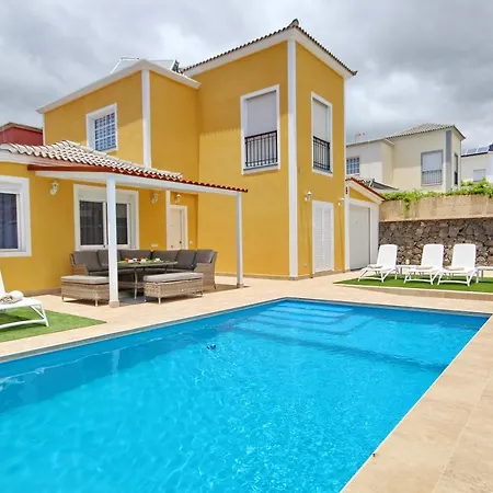 Amazing 5-bedroom In Villa *