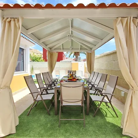 Amazing 5-bedroom In Costa Adeje (Tenerife)